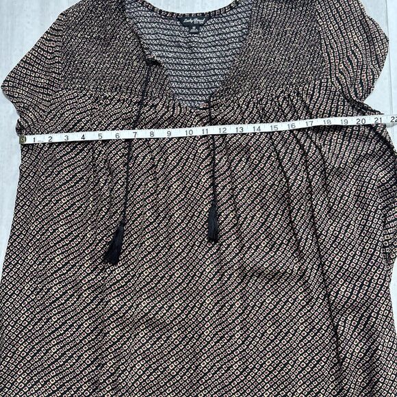 Lucky Brand Boho Blouse Women’s Large Black Diamond Pattern Short Sleeve Top - Picture 7 of 8